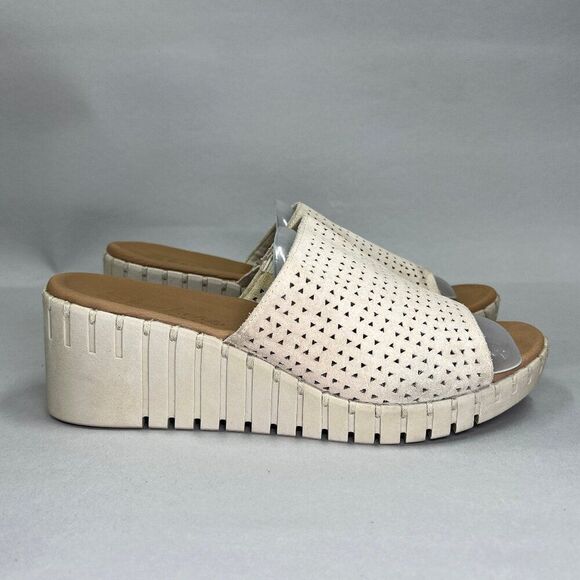 Skechers Women's Size 10 Tan Suede Perforated Wedge Sandals - Picture 1 of 10